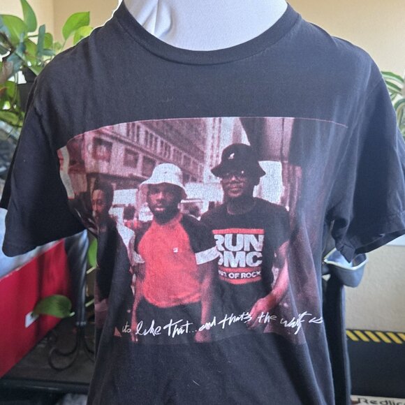 Vintage RUN DMC hip hop rap tee shirt small "It's like that......and that's the - Picture 1 of 7